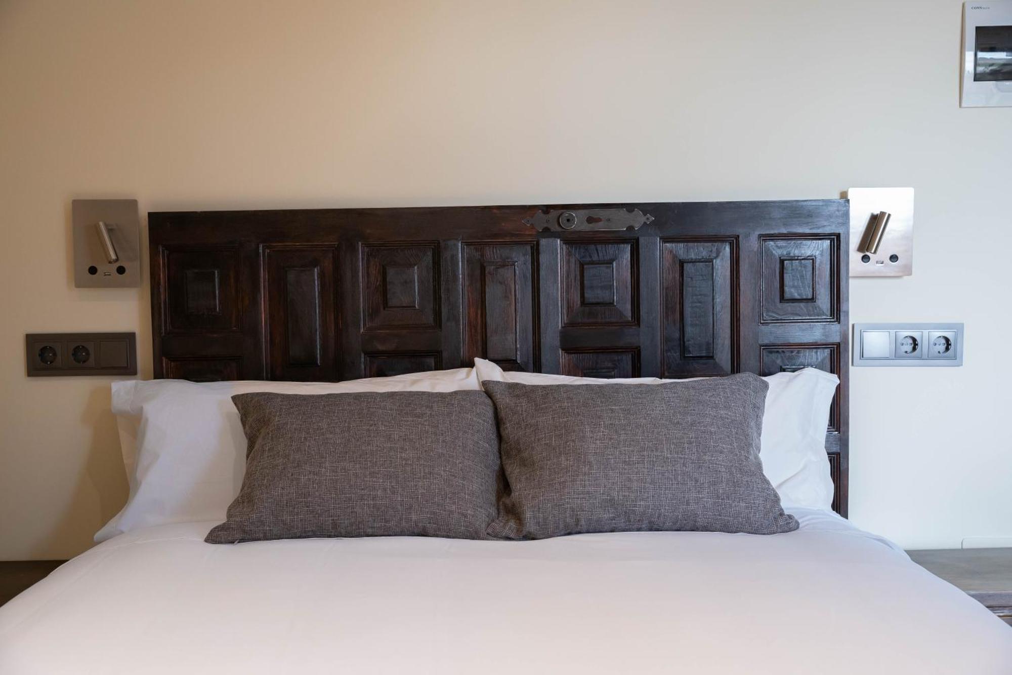 Hotel Posada Las Retajas Мединасели Екстериор снимка