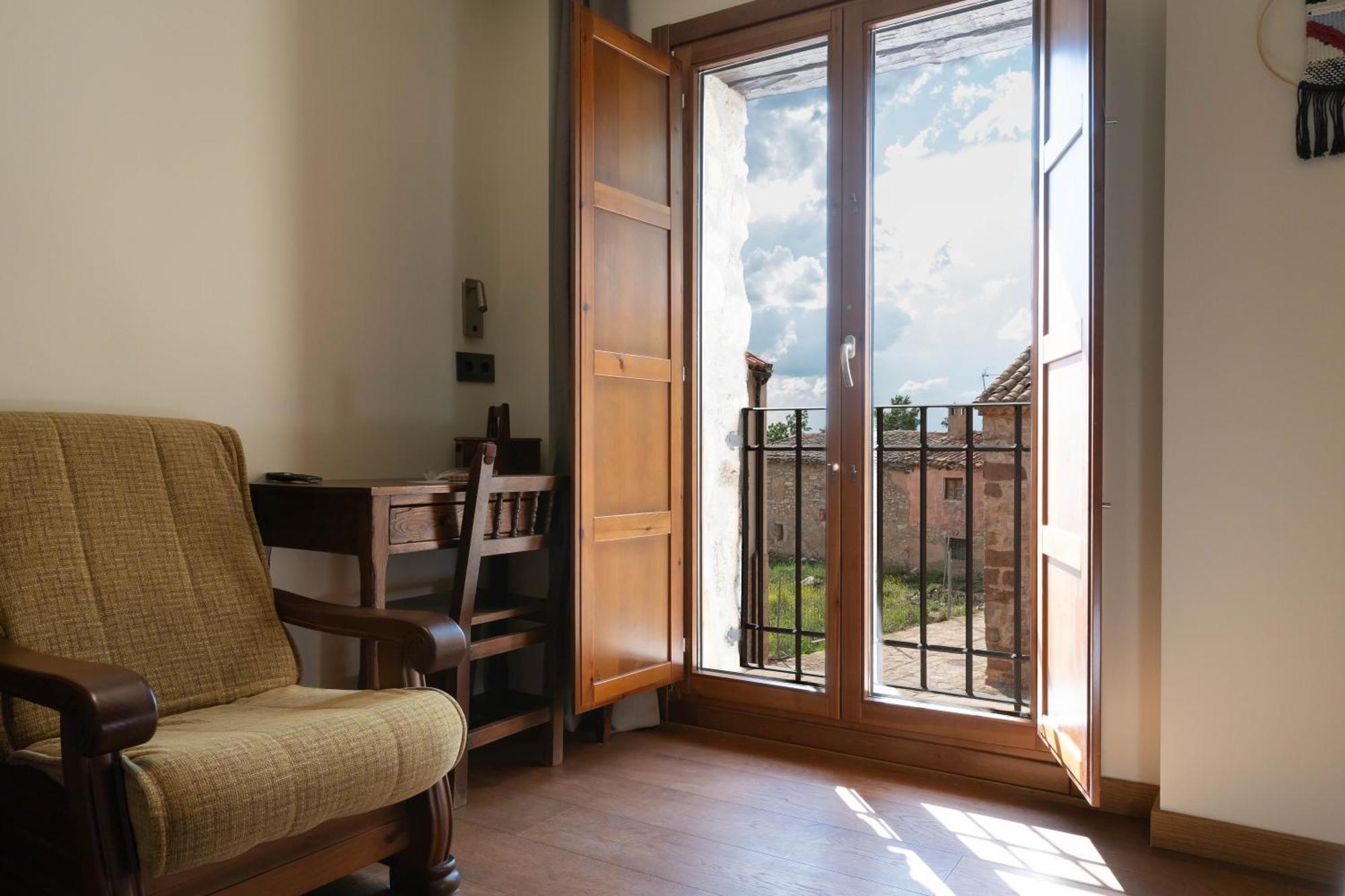 Hotel Posada Las Retajas Мединасели Екстериор снимка